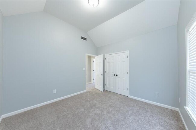 Building Photo - 1763 Crossvale Dr