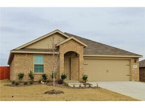 Building Photo - Chrarming 4/2/2 with Covered Patio in Roys...