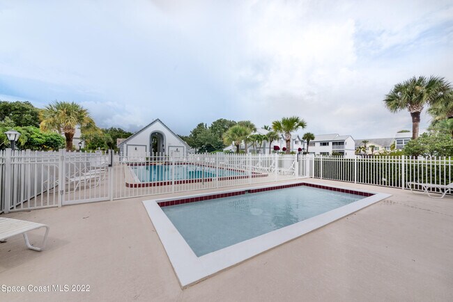 Building Photo - 225 Ocean Park Ln