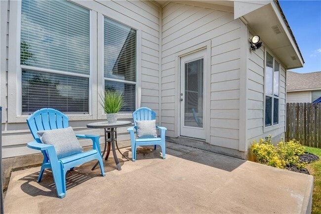 Building Photo - 1309 Bull Horn Loop