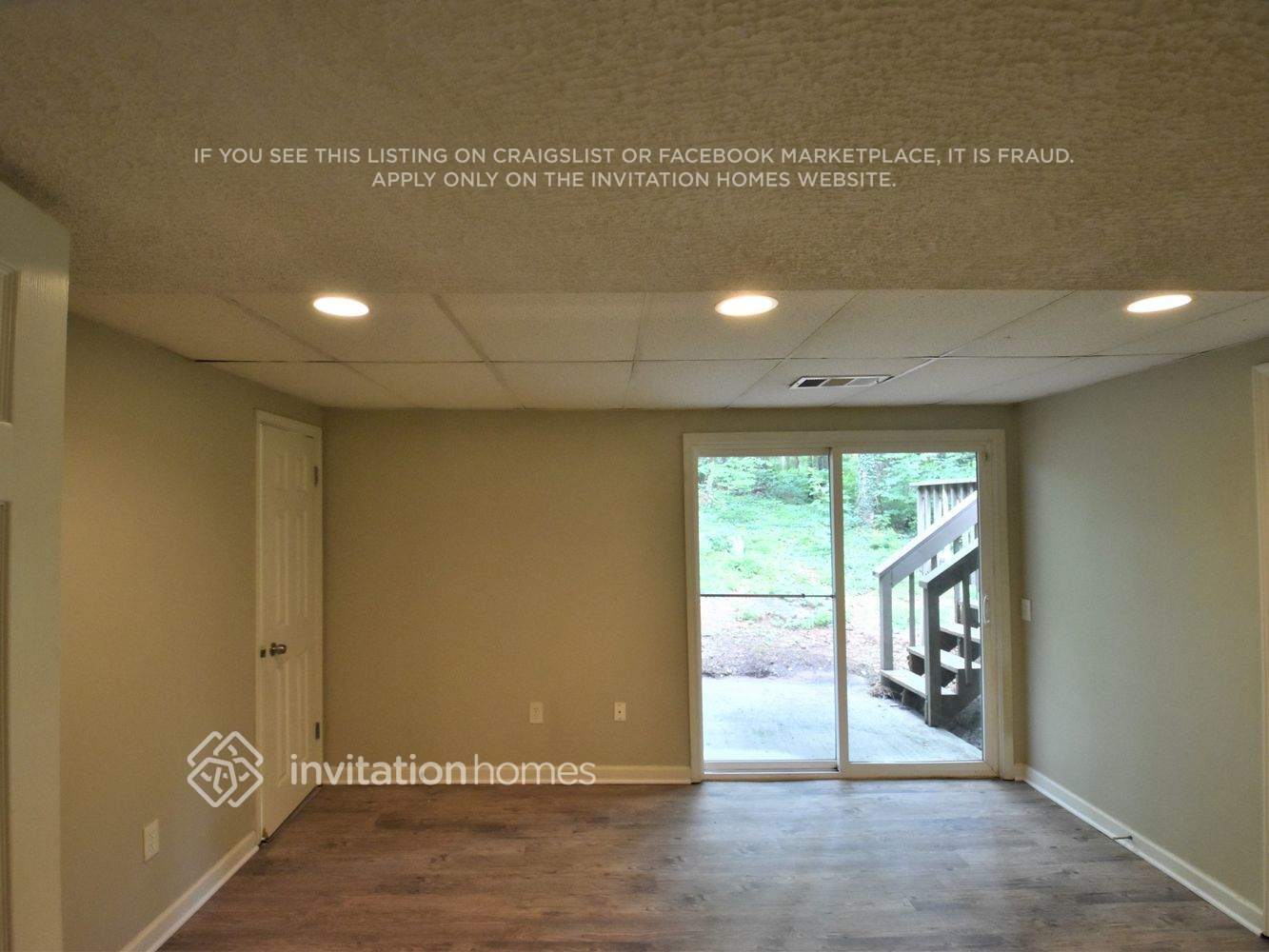 Building Photo - 2320 Tapanzee Ln