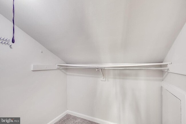 Building Photo - 510 Colecroft Ct