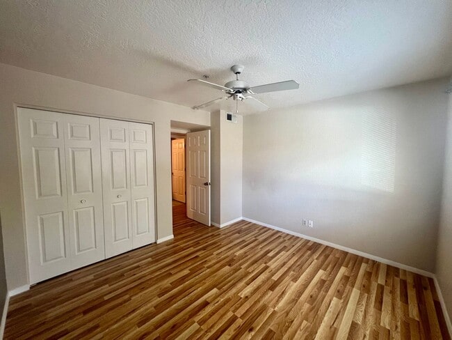 Building Photo - Unfurnished, 1-Year Long-Term Rental (Lowe...