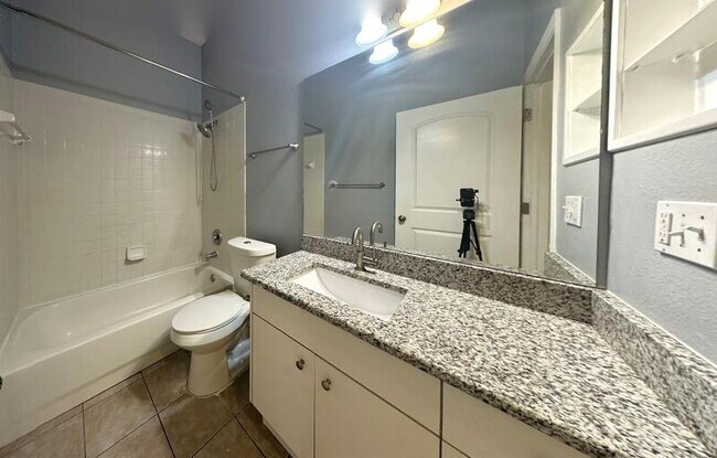 Building Photo - 4768 Ridgemoor Cir