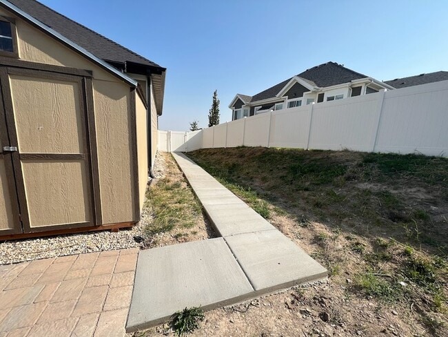 Building Photo - 7059 W Shaffer Ct