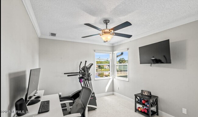 Building Photo - 117 Island Dr