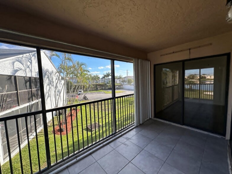 Building Photo - 1533 S Liberty Ave