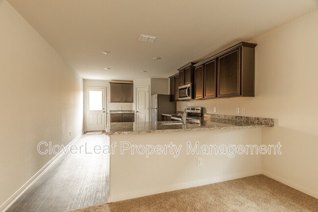 Building Photo - 712 Shoal Crk