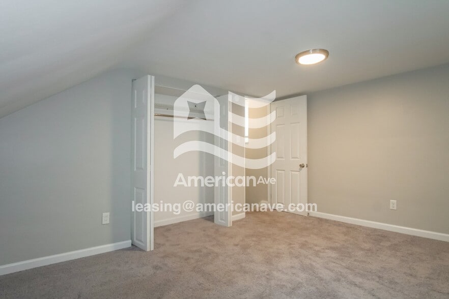 Building Photo - 414 Johnston Rd