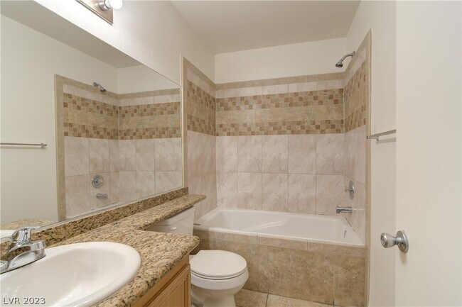 Building Photo - 4017 Hidden Oasis Ct
