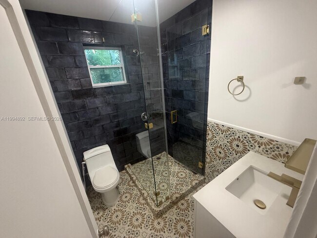 Building Photo - 1235 Coral Wy