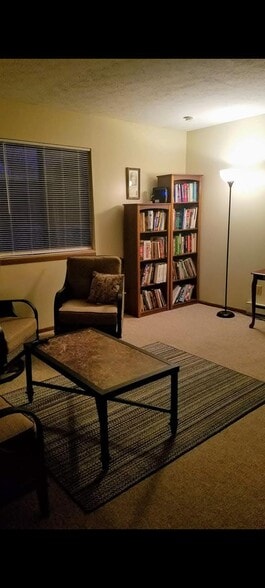 Building Photo - 6322 Ohio St