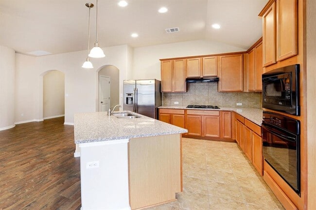 Building Photo - 125 David Duval Ct
