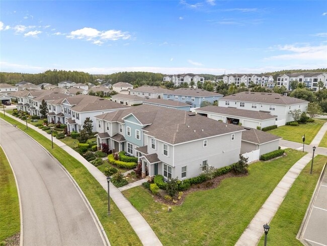 Building Photo - 15384 Caravan Ave