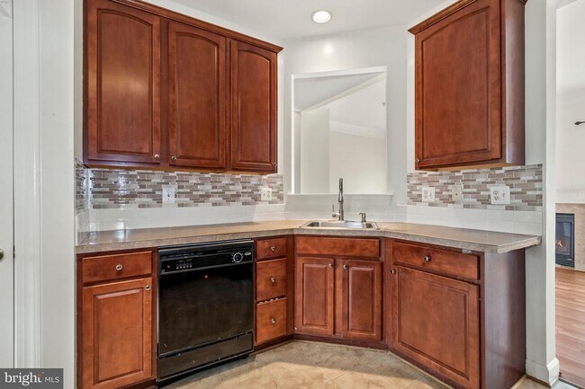 Building Photo - 3311 Castle Ridge Cir