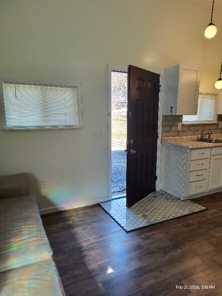 Building Photo - 3516 Rhoda Ln