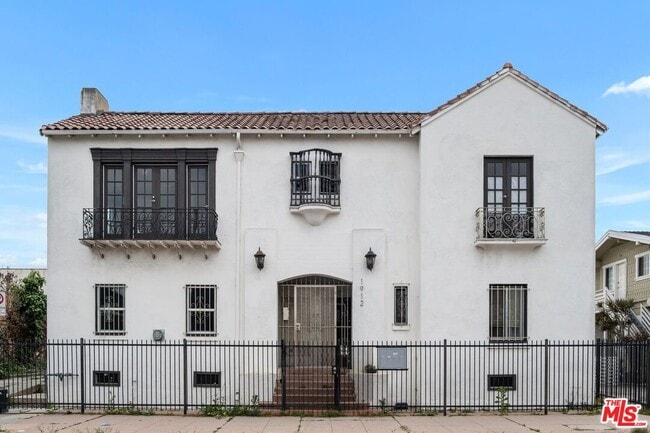 Building Photo - 1912 7th Ave