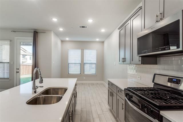 Building Photo - 515 Sequoia St