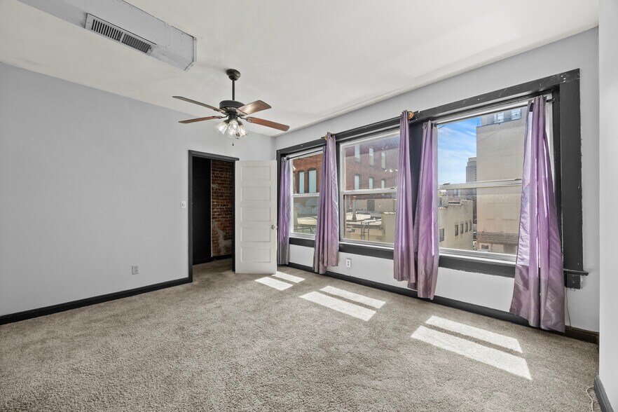 Back Room/Office with view - 63 E Gay St