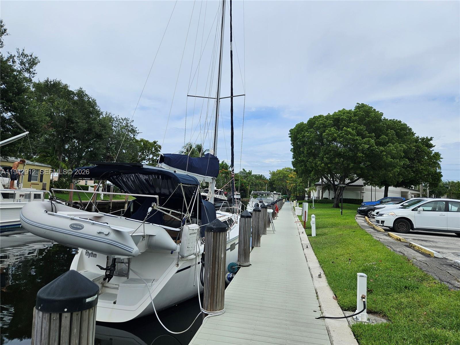 Building Photo - 1101 River Reach Dr