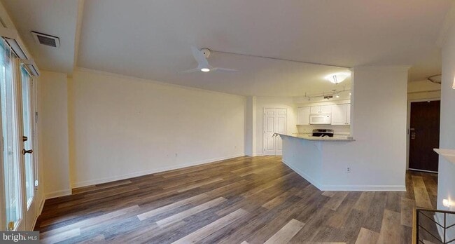 Building Photo - 801 S Pitt St