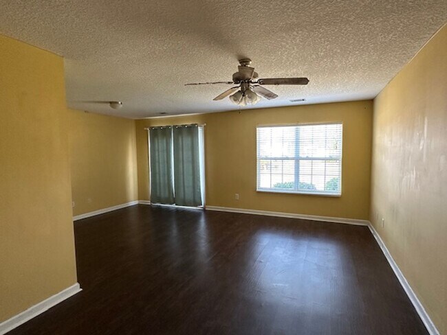 Building Photo - 4 Bedroom in Whispering Pines