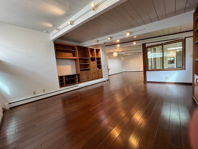 Building Photo - Palo Alto House (3 Beds / 2 Bath) with Ext...