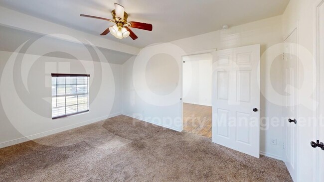 Building Photo - 1539 Yucca Dr