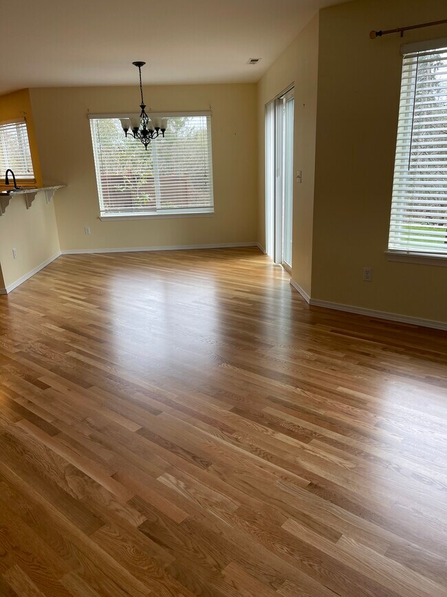 Building Photo - 15407 36th Dr SE