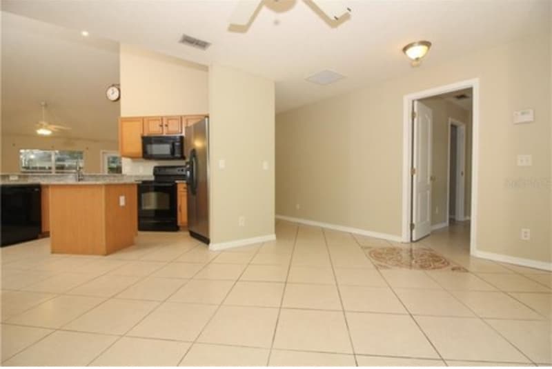 Building Photo - 305 Garden Oak Ct