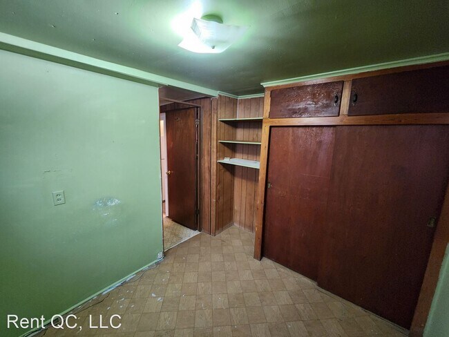 Building Photo - 2 br, 1 bath House - 224 4th St