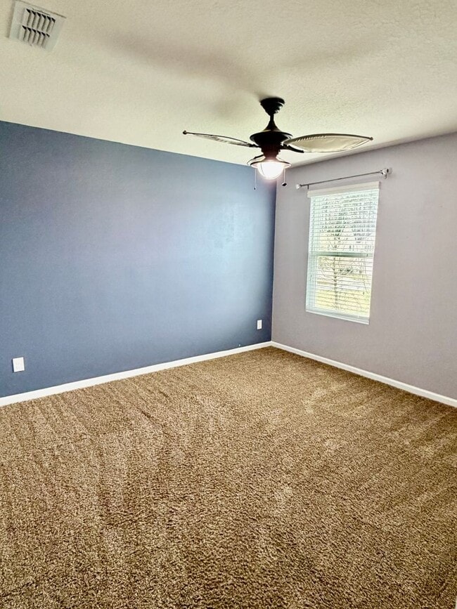 Building Photo - Spacious 5 Bedroom, 3 Bathroom Home with Flex Room, Loft & Pond View