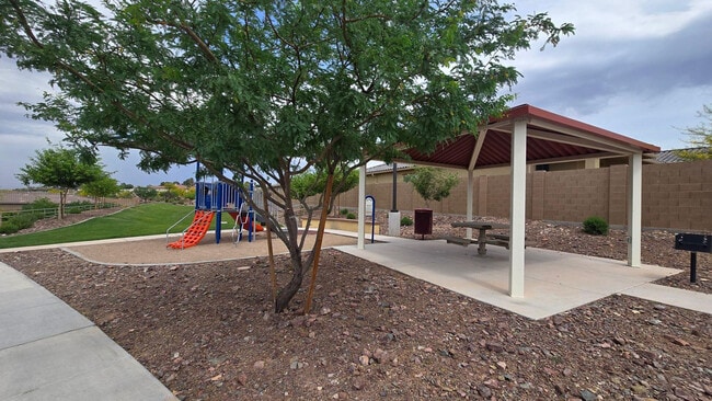 Building Photo - 11485 W Camden Dr
