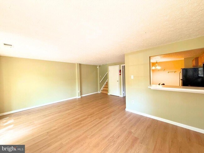 Building Photo - 13331 Demetrias Way