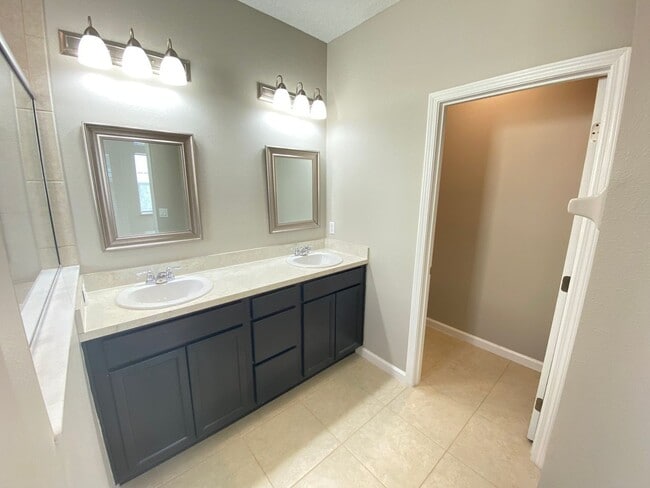 Building Photo - 258 Bella Prestwick Blvd