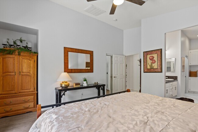 Building Photo - 26696 Avenida Quintana