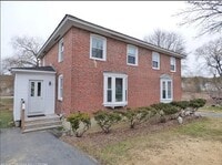 Building Photo - 38 Meadow Way