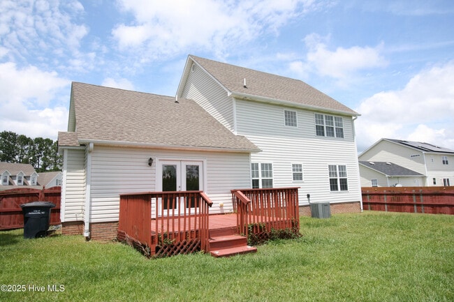 Building Photo - 108 Chastain Dr