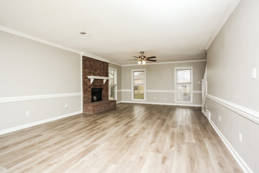 Building Photo - 4466 Dawn Oaks Cove