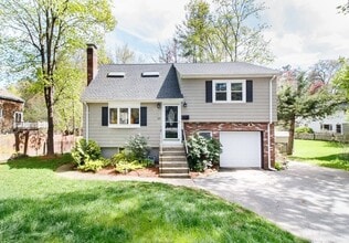 Building Photo - 116 Manor Ave