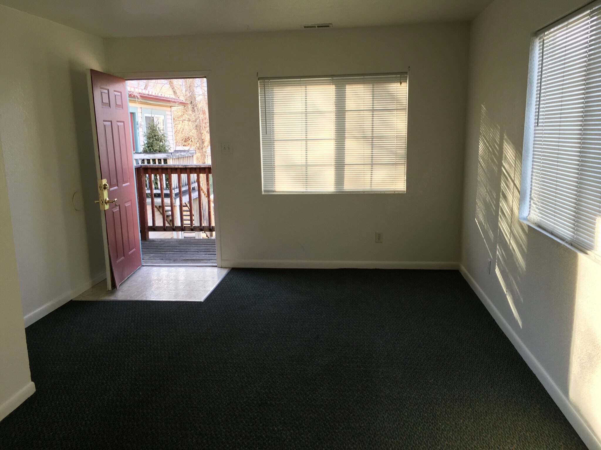 Building Photo - 845 E Cucharras St