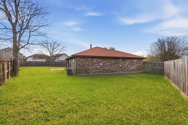 Building Photo - 1418 Crawley Ct