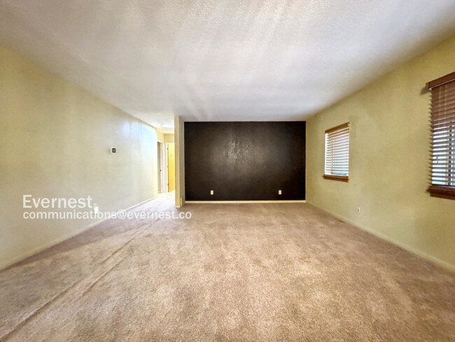 Building Photo - 6376 Lamar Pl