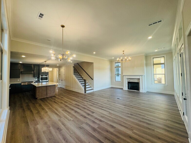 Building Photo - 8089 Atlee Ct