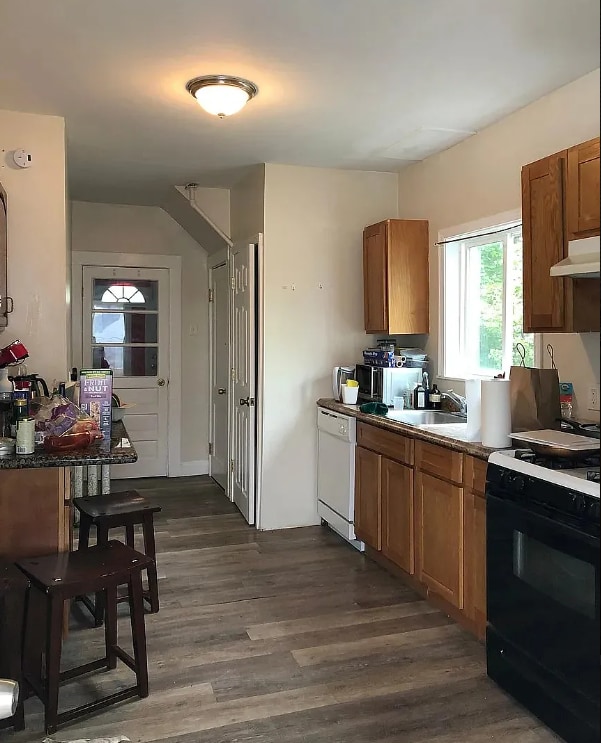 Building Photo - 123 Winthrop St