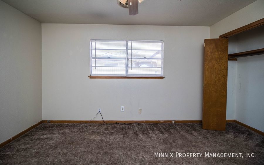 Building Photo - 1009 Garland