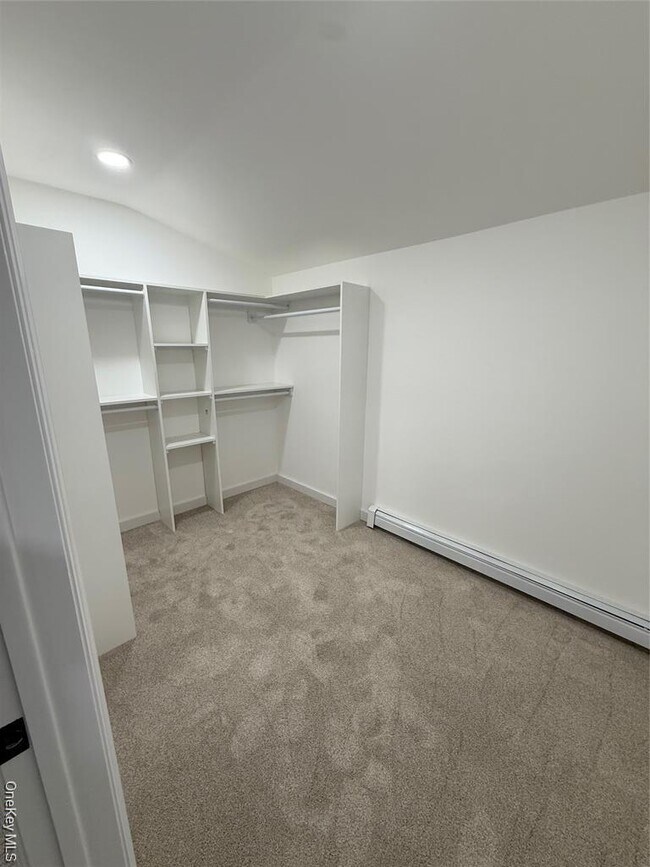 Building Photo - 24 Kimberly Ct