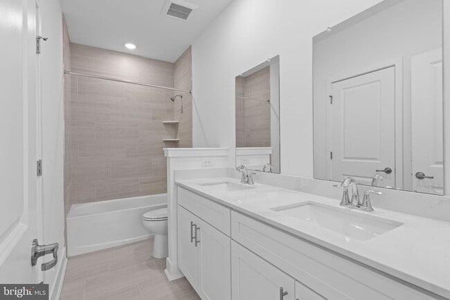 Building Photo - 123 Stoutsburg Blvd