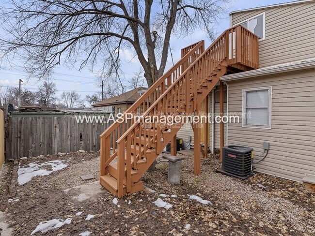 Building Photo - 567 S 800 E