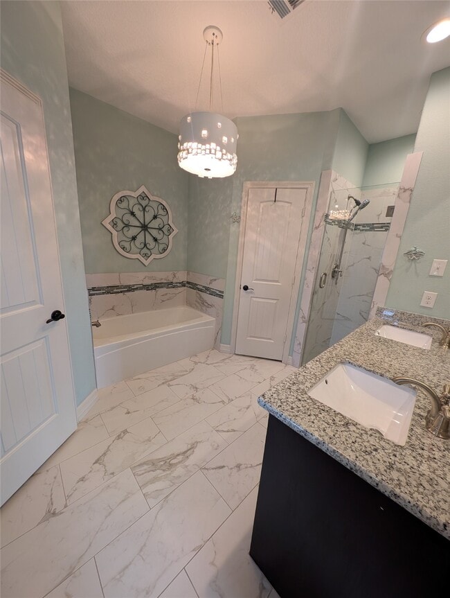 Building Photo - 4222 5th St